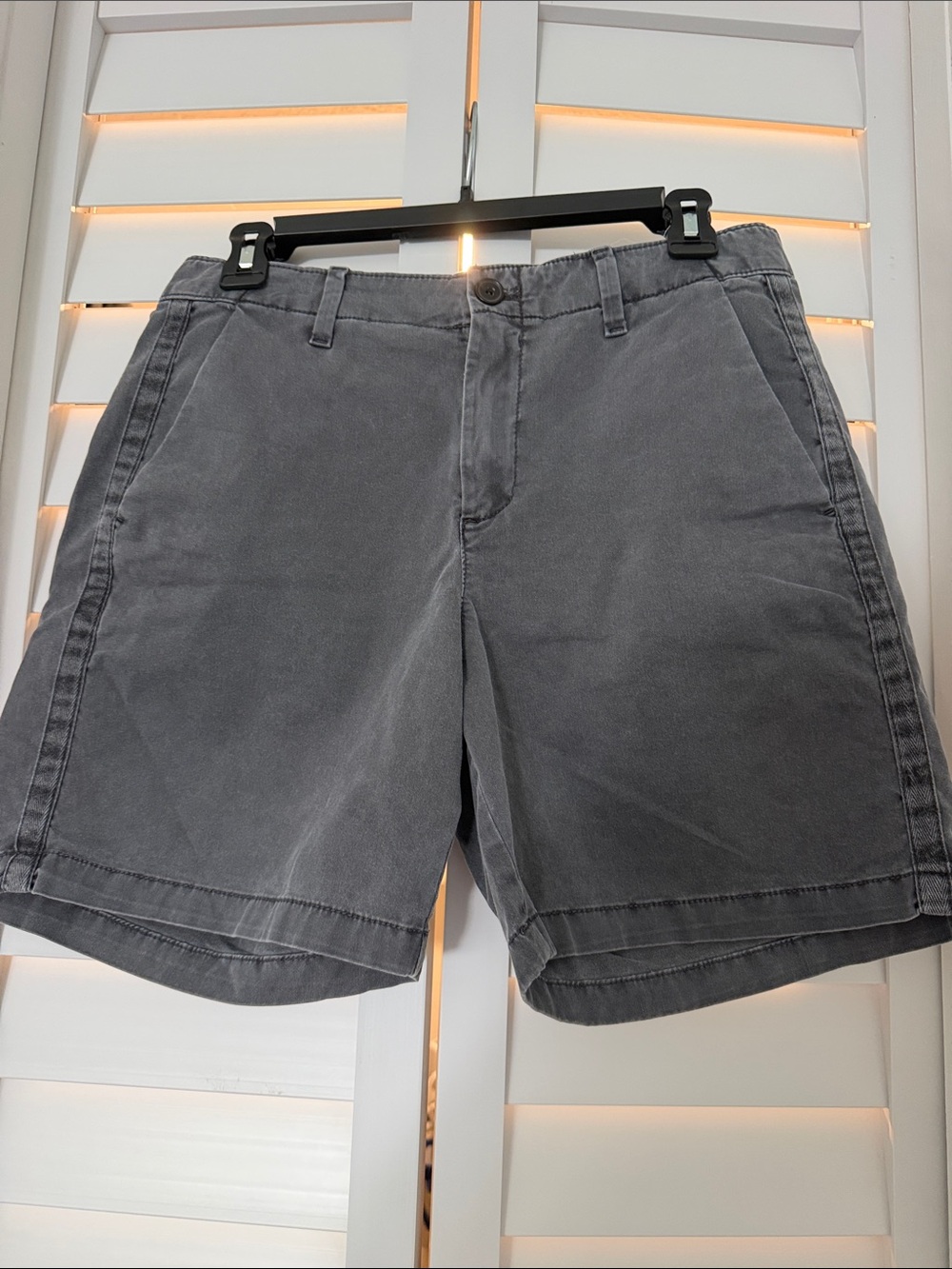 GAP Women's Flat Front Charcoal Gray Shorts